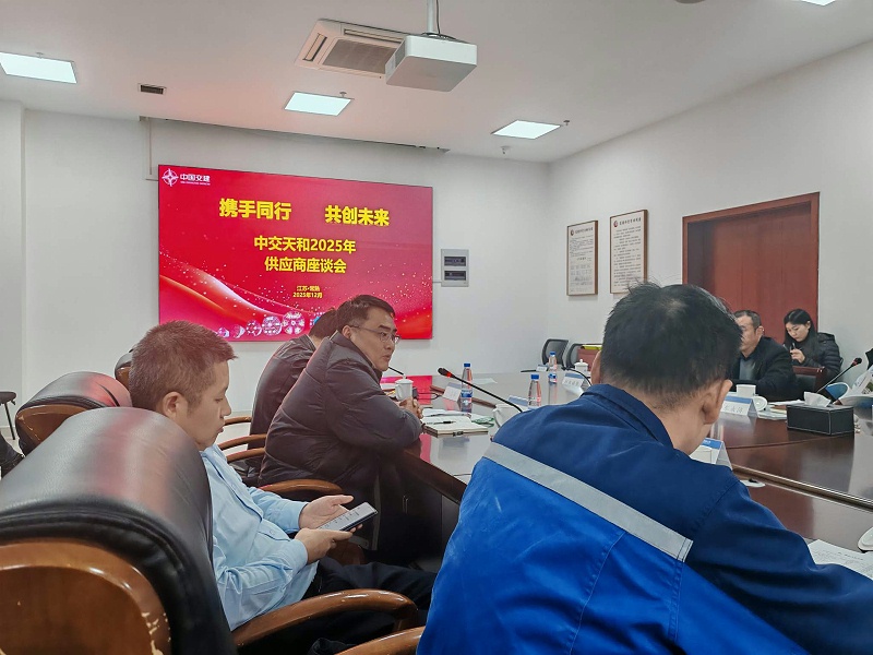 騰旋科技副總經理潘寧作為“優秀供應商”代表發言